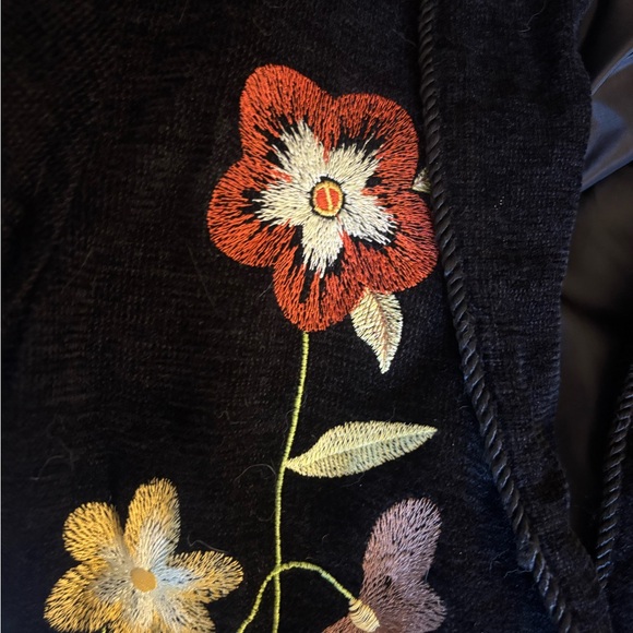 Daniel K Vintage Black and Gold Boho Cottagecore embroidered floral blazer - Picture 5 of 9